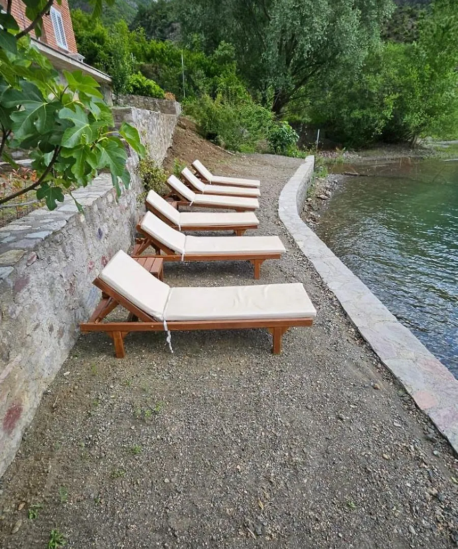 Koman_Lakeview_Apartments Shkodër Apartamento